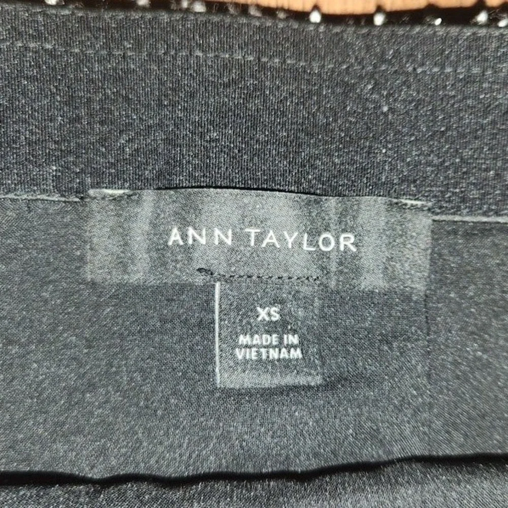 Ann Taylor Womens XS Black White Tweed Pencil Skirt Lace Trim Lined Stretch 681